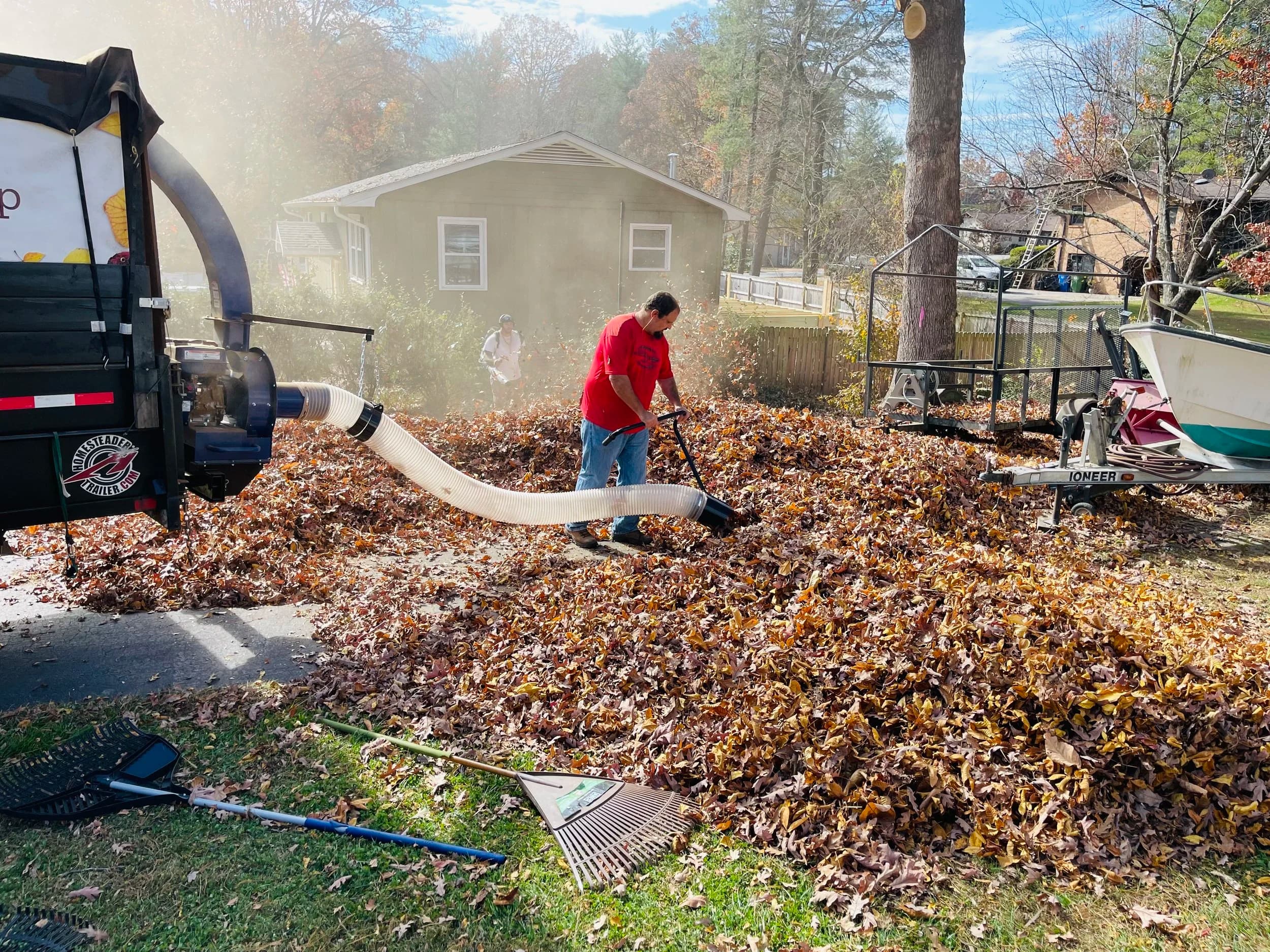 Leaf Removal Services in Brandon, FL